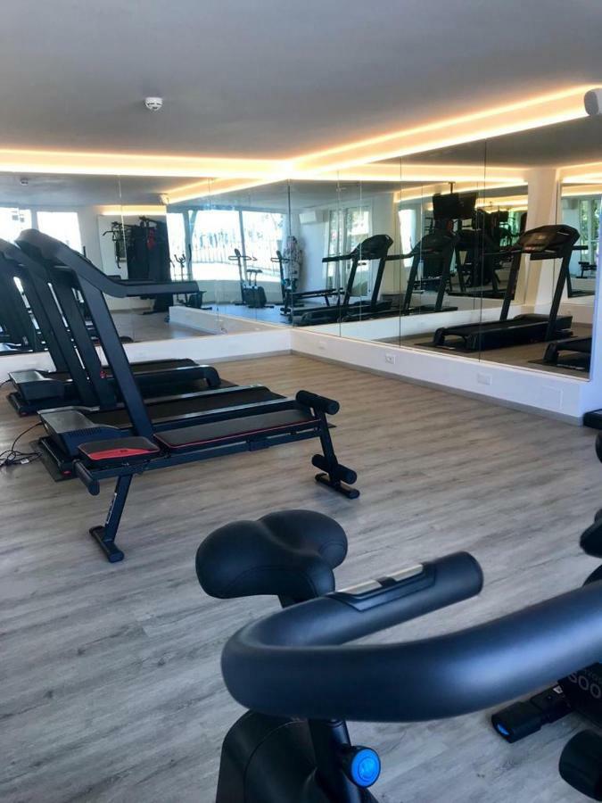 Hotel Tritone كاوْرلي المظهر الخارجي الصورة